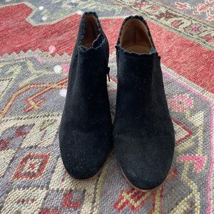 Jack Rogers Marianne suede black booties